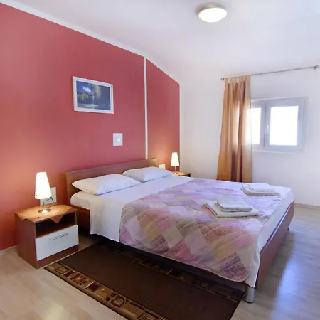 Practical With Ocean View Apartmán *